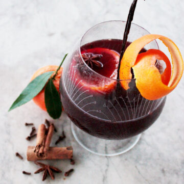 Easy and quick mulled wine recipe