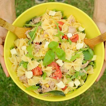 Summer Italian Pasta Salad, easy quick healthy recipe The Petite Cook