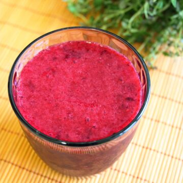 Dairy free super berry and mango smoothie rich in vitamins and antioxidants, by the petitecook