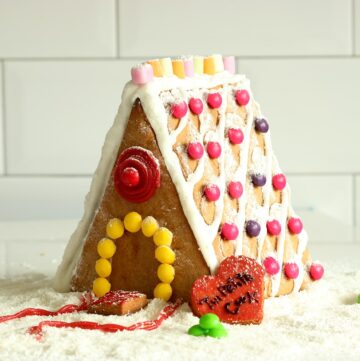 How to make An Easy Gingerbread House From Scratch - Just the perfect Christmas homemade gift! From www.thepetitecook.com