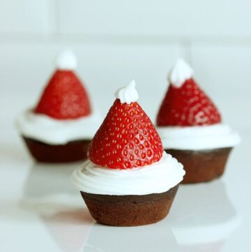 Vegan Santa Hat Cupcakes - Quick, easy and totally cute! Recipe by The Petite Cook