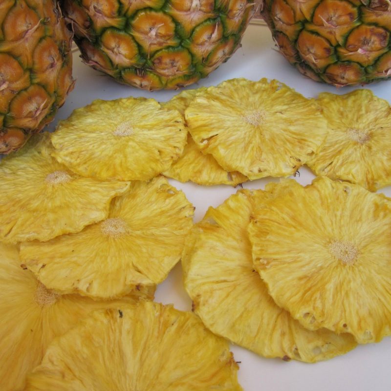 pineapple chips - best alternatives to potato chips thepetitecook.com