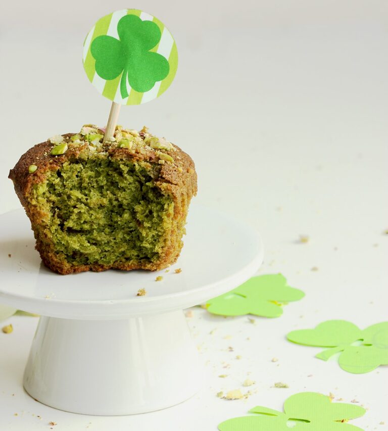 Matcha Green Tea & Pistachios Muffin - St Patrick's day recipe by The Petite Cook