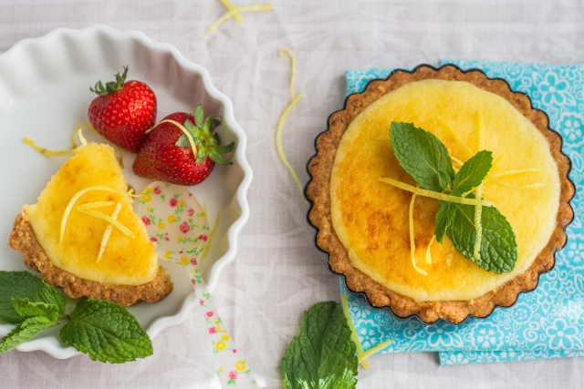 12 Perfect for spring fruit tarts - thepetitecoo.com