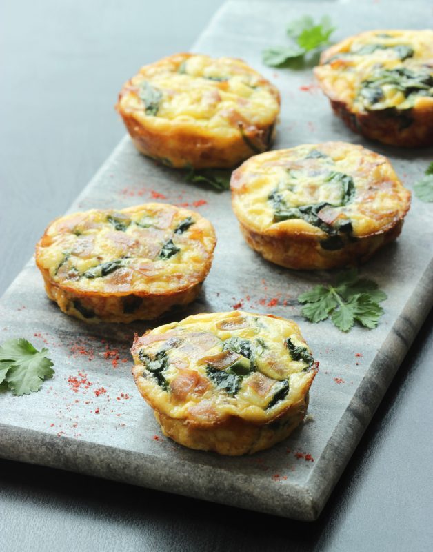 Spring MIni Frittatas- Breakfast, brunch, lunch, snack or dinner, mini frittatas got your back - The perfect stress-free meal is easy, nutritious and ready in just minutes! - recipe by www.thepetitecook.com