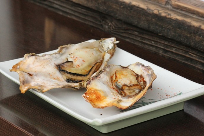 How to Make Japanese Grilled Oysters - Get Your BBQ Ready And Enjoy The Best Grilled Oysters This Summer!
