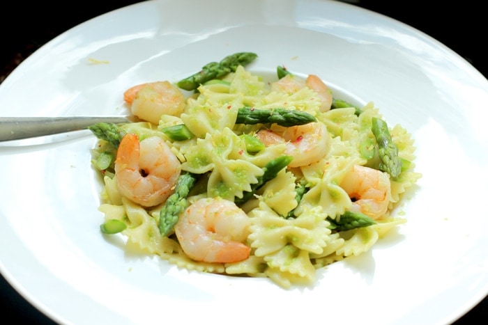 farfalle-asparagus-prawns