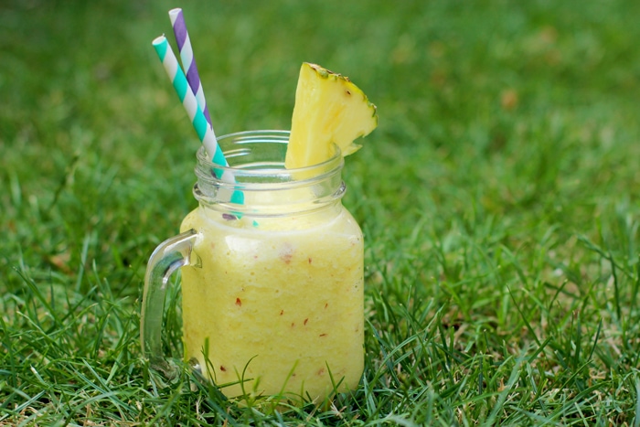 Dairy-free vegan pineapple summer smoothie - A healthy way to power yourself up at breakfast and throughout the day! Recipe by The Petite Cook