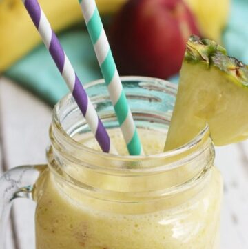 Dairy-free vegan pineapple summer smoothie - A healthy way to power yourself up at breakfast and throughout the day! Recipe by The Petite Cook