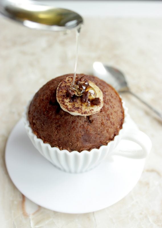 easy banana muffins with a drop of honey on top