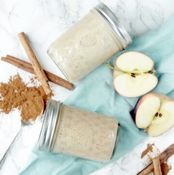 This vegan apple pie smoothie tastes just like apple pie, but it's made with healthy ingredients, it's naturally sweet and gluten-free! Recipe from www.thepetitecook.com