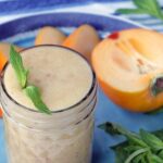 This vegan Apple and Persimmon smoothie is an amazing breakfast treat for busy fall days! And indulgent drink, but absolutely healthy and 100% vegan!