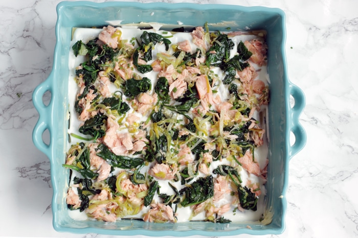 This healthy Superfood Salmon Lasagna with Kale is sure to become a family favorite. Quick & Easy, ready in 40 min and made with fresh, simple seasonal ingredients. Recipe by Thepetitecook.com