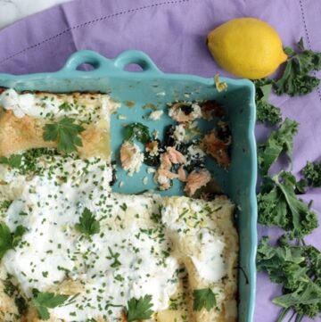 This healthy Superfood Salmon Lasagna with Kale is sure to become a family favorite. Quick & Easy, ready in 40 min and made with fresh, simple seasonal ingredients. Recipe by Thepetitecook.com