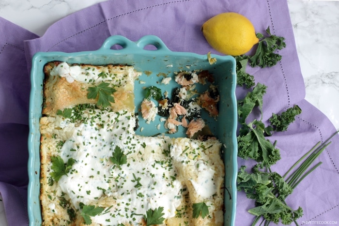 This healthy Superfood Salmon Lasagna with Kale is sure to become a family favorite. Quick & Easy, ready in 40 min and made with fresh, simple seasonal ingredients. Recipe by Thepetitecook.com