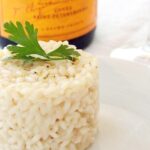 20-min Champagne Risotto - An easy and elegant entrée for any special occasion - Gluten-free and vegetarian, it makes a perfect starter for Christmas and New Year's Eve parties! Recipe from www.thepetitecook.com