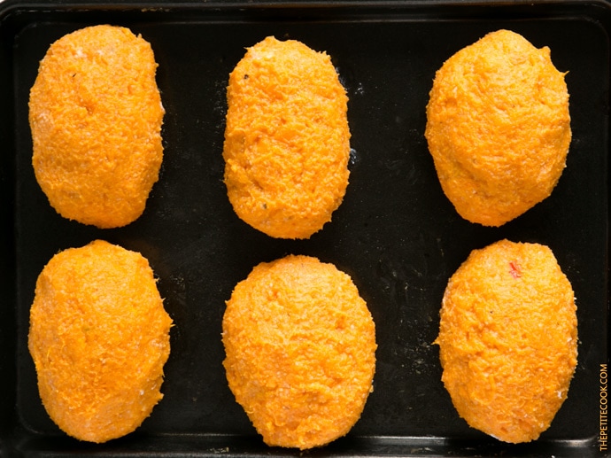These Easy Sweet Potato Croquettes have a cheesy refreshing ricotta filling and make a great vegetarian finger food for entertaining. Ready in less than 30 min, they're just the perfect way to use up any leftover sweet potatoes! Recipe from www.thepetitecook.com