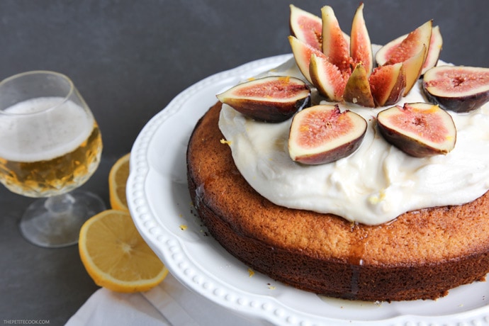 This Lemon Beer Cake with Honey and Figs is a really simple but still impressive dessert, with a citrusy beer note to keep it moist and add extra flavour. It’s perfect early in the morning with coffee, or late at night after dinner with a beer, of course. Recipe from www.thepetitecook.com