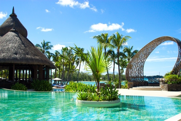 Shangri-La Le Touessrok is one of the best places for a luxury and relaxing holiday on the paradise island of Mauritius. Check out the review on The Petite Cook - www.thepetitecook.com
