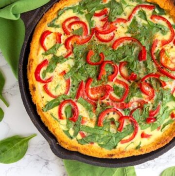 This vegetarian Sweet Potato Crust Veggie Quiche is a fun healthy take on one of the most popular French comfort foods – Plus, it's awesomely gluten-free! Recipe from The Petite Cook - www.thepetitecook.com