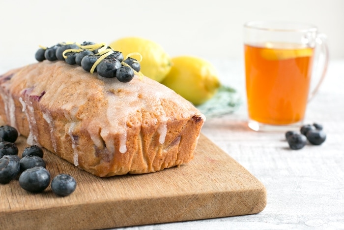 This Blueberry and Lemon Earl Grey Tea Cake is the perfect addition to an afternoon tea. A lightly infused Earl Grey sponge and a decadent lemon glaze, match just brilliantly the refreshing taste of seasonal blueberries! Recipe from The Petite Cook