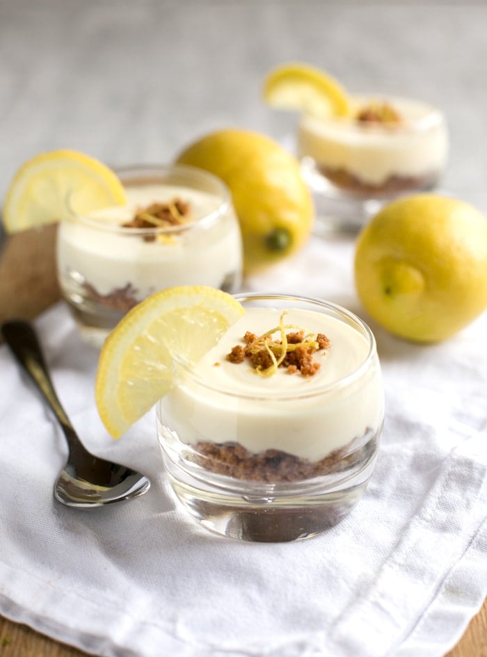 This gluten-free No-Bake Gin Lemon Cheesecake is superbly refreshing, with a vibrant citrusy note and a nice boozy kick. Perfect to enjoy on a hot summer weekend! Recipe by The Petite Cook - www.thepetitecook.com