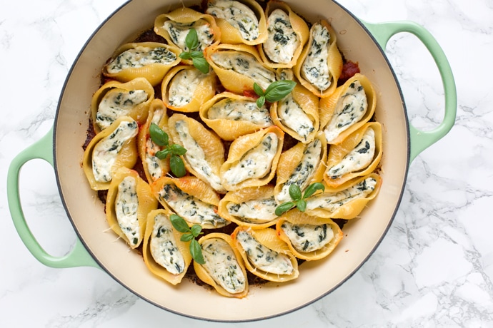 Italian Spinach and Ricotta Stuffed Pasta Shells