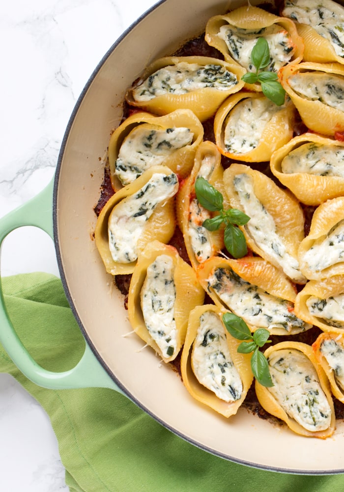 Spinach and Ricotta Stuffed Pasta Shells 