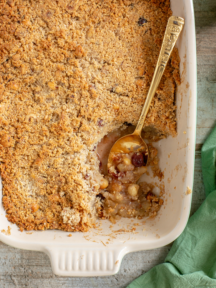 vegan apple crumble with gluten-free topping.