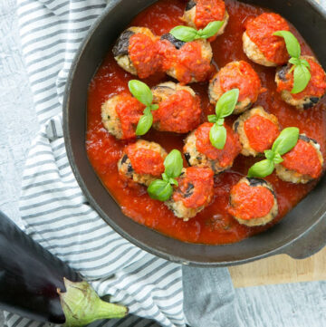 vegetarian aubergine meatballs with tomato sauce
