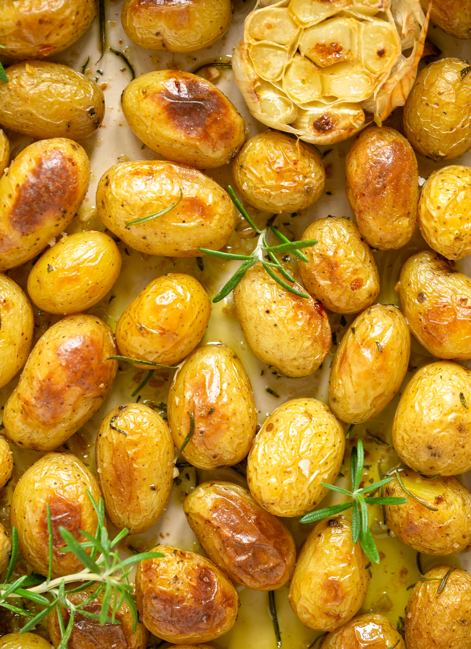 Roasted Whole Baby Potatoes with Rosemary Recipe and Video - Eat Simple Food