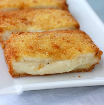 mozzarella in carrozza aka italian fried mozzarella sandwich.