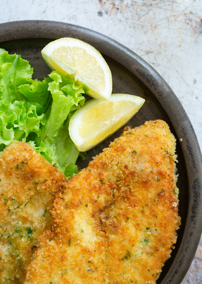 Breaded chicken cutlets.