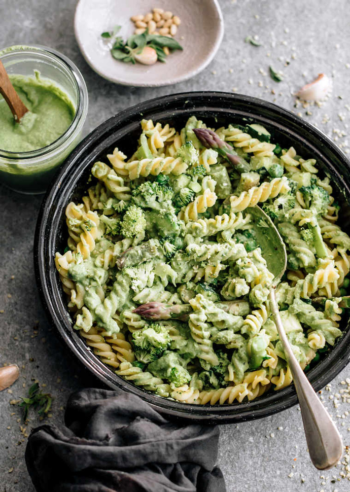 vegan bean pesto pasta in a large bowl.