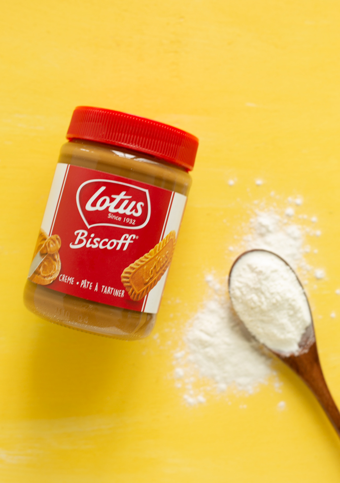 cookies ingredients: Lotus Biscoff spread and all purpose flour.