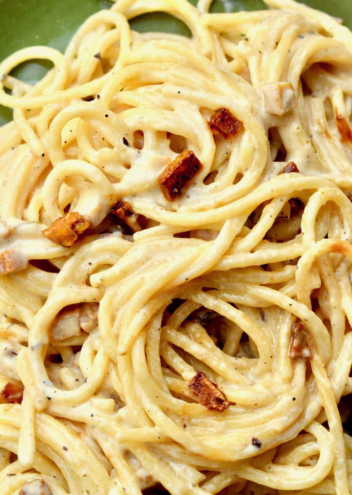 vegan spaghetti carbonara.