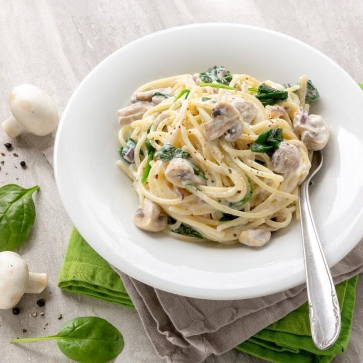 Creamy Mushroom and Spinach Pasta The Petite Cook™