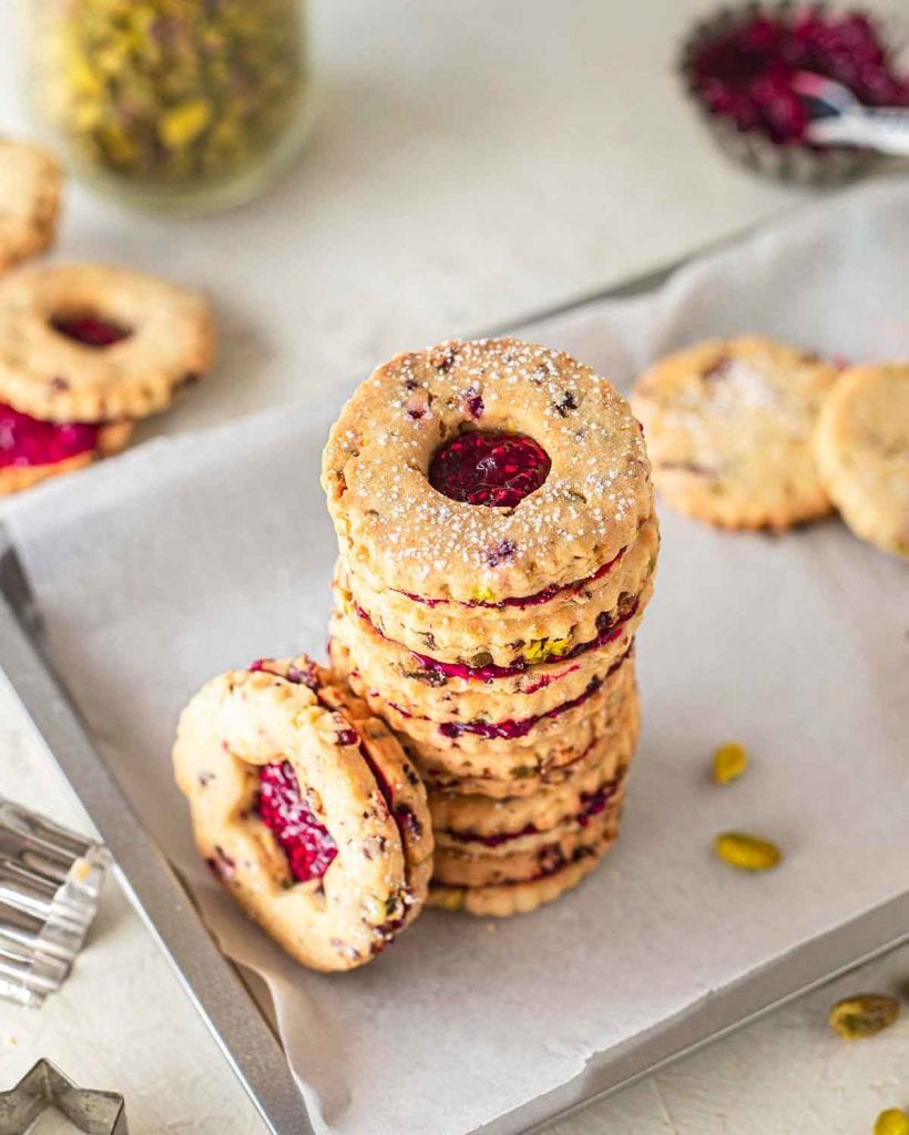 vegan cranberry pistachio cookies.