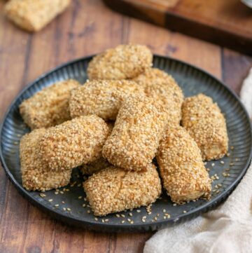 Italian sesame cookies.