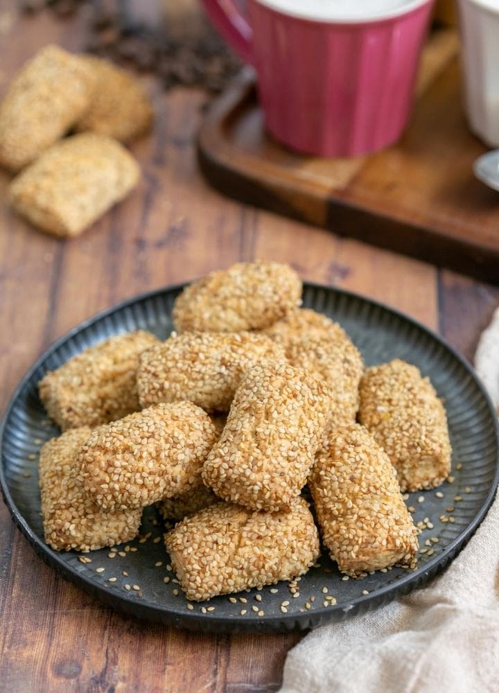 italian sesame cookies.