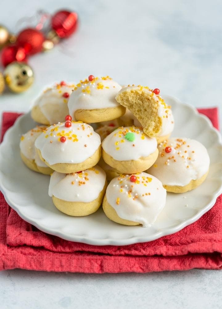 italian christmas cookies.