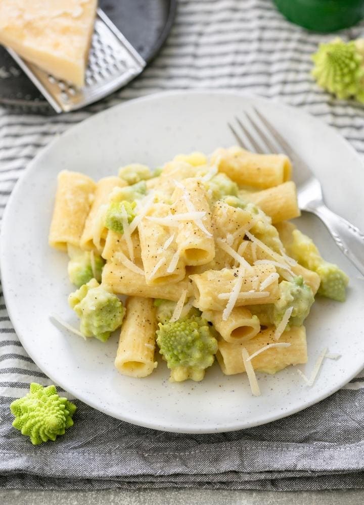 easy pasta with romanesco broccoli.