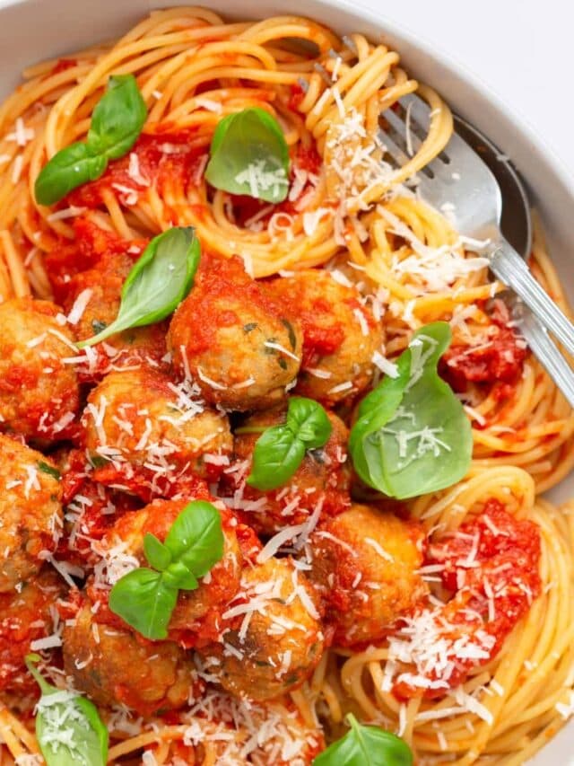 10+ Easy Italian Pasta Recipes The Petite Cook™