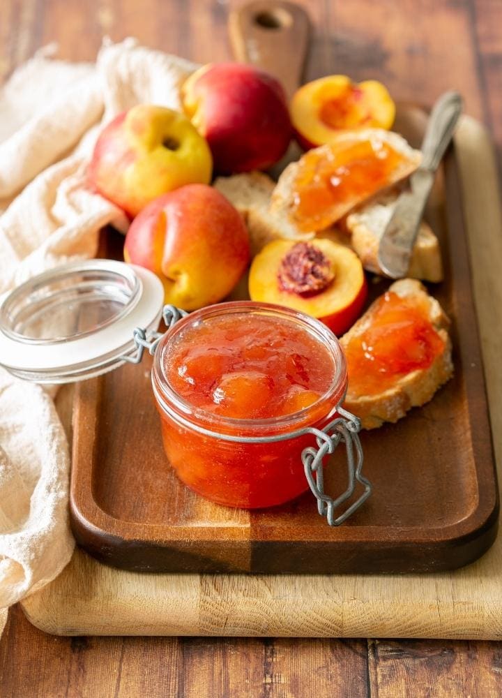 Homemade peach jam with three ingredients.