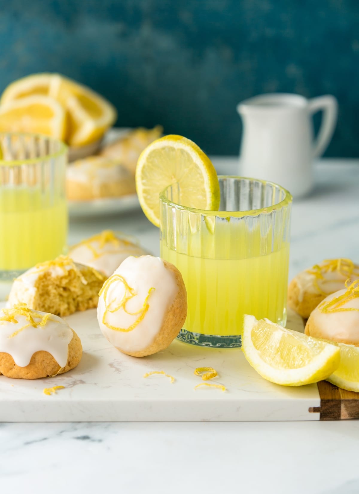 the best limoncello cookies with limoncello glaze.
