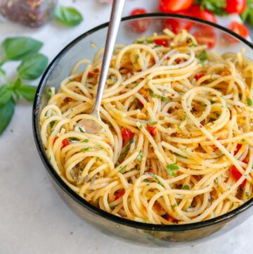 spaghetti alla carrettiera with garlic, oil, chili flakes, parsley and pecorino.